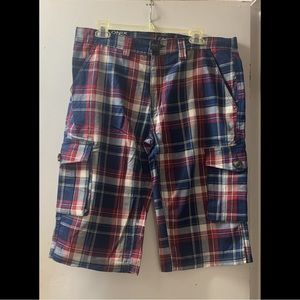 🌟 Onix Plaid Bermuda Cargo Shorts